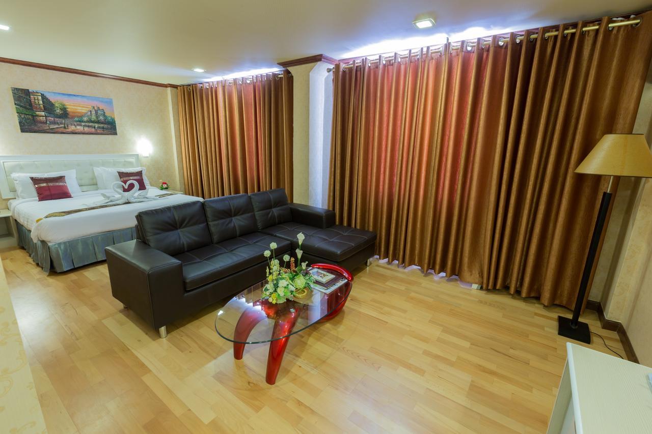 Korat Hotel - Sha Plus Nakhonratchasima Exteriér fotografie