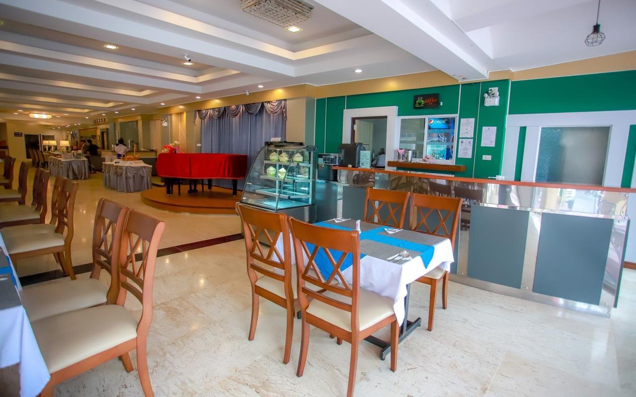 Korat Hotel - Sha Plus Nakhonratchasima Exteriér fotografie