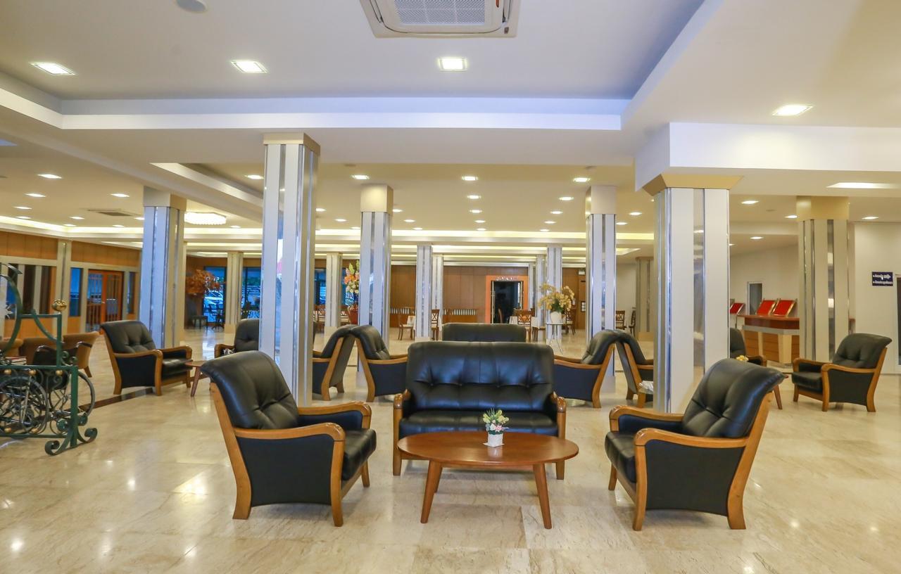 Korat Hotel - Sha Plus Nakhonratchasima Exteriér fotografie