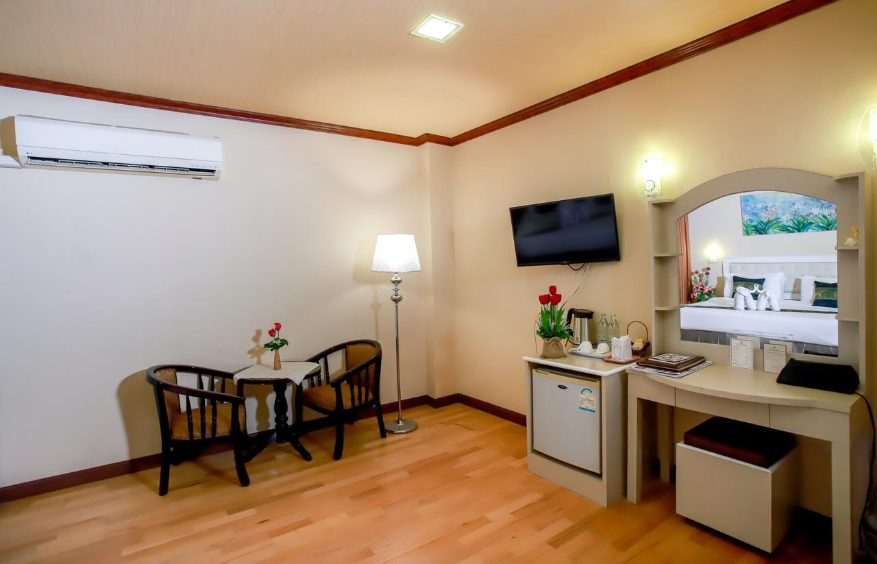 Korat Hotel - Sha Plus Nakhonratchasima Exteriér fotografie