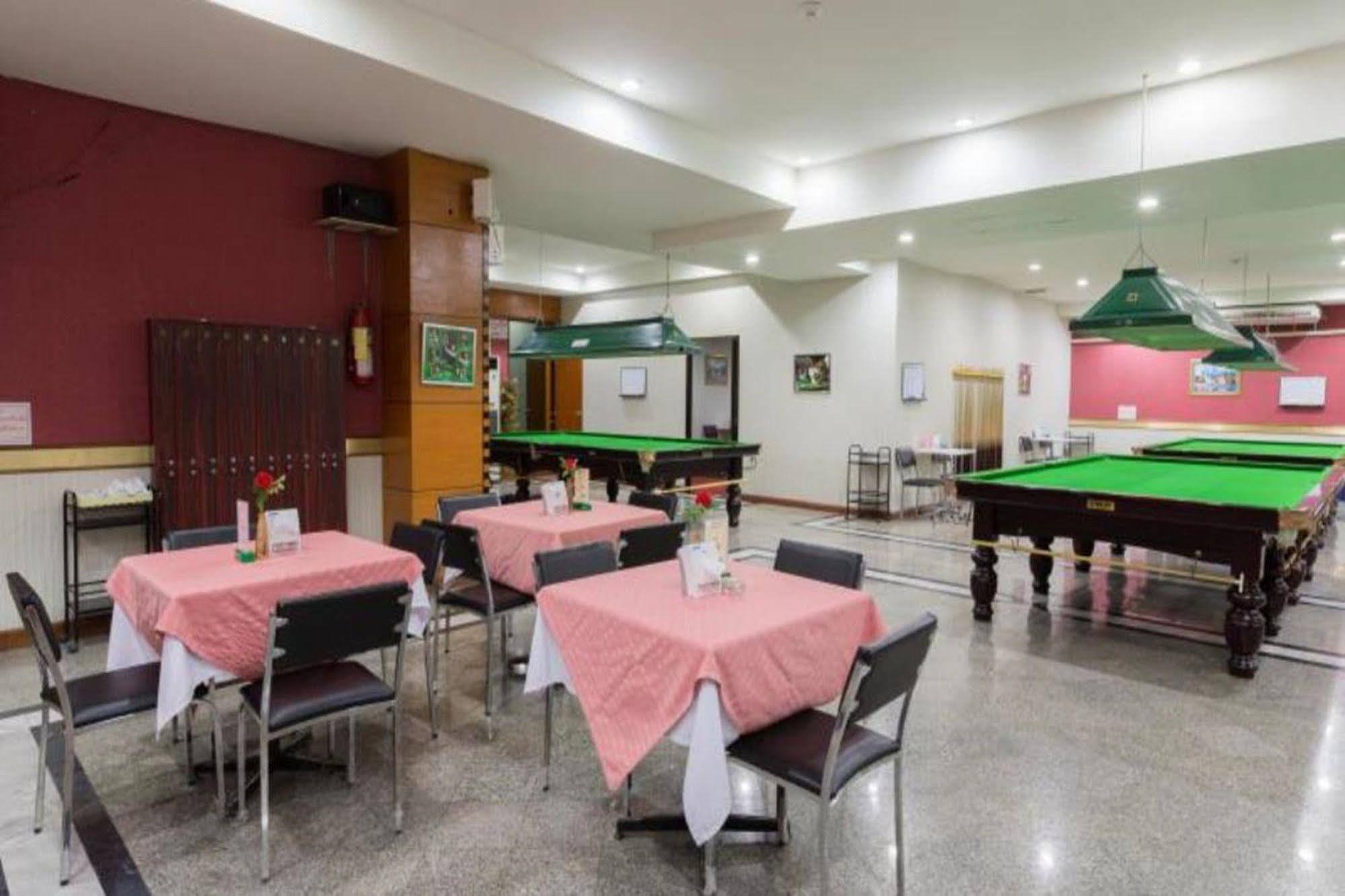 Korat Hotel - Sha Plus Nakhonratchasima Exteriér fotografie
